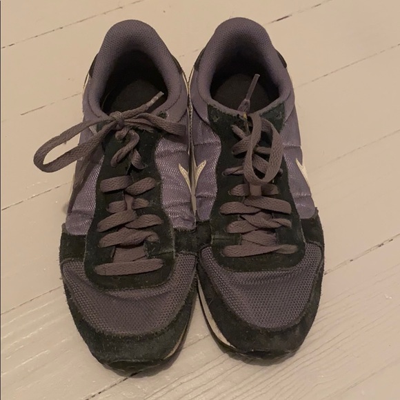 Nike sneakers - Picture 2 of 4